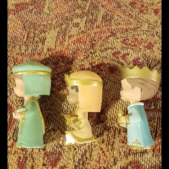 Hallmark Gifts We Bring Mary's Angels - Picture 14 of 16